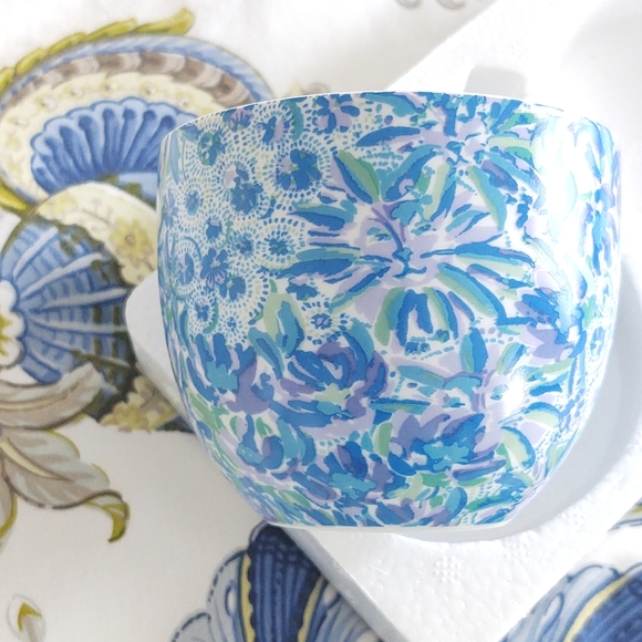 Lilly Pulitzer Ceramic Mug Set - NWOT - Picture 3 of 7